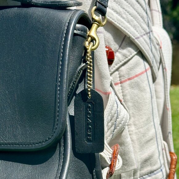 Coach Vintage 1998 Court Bag Black Gold HUNGARY 9870 Hang Tag Crossbody Strap - Picture 7 of 15